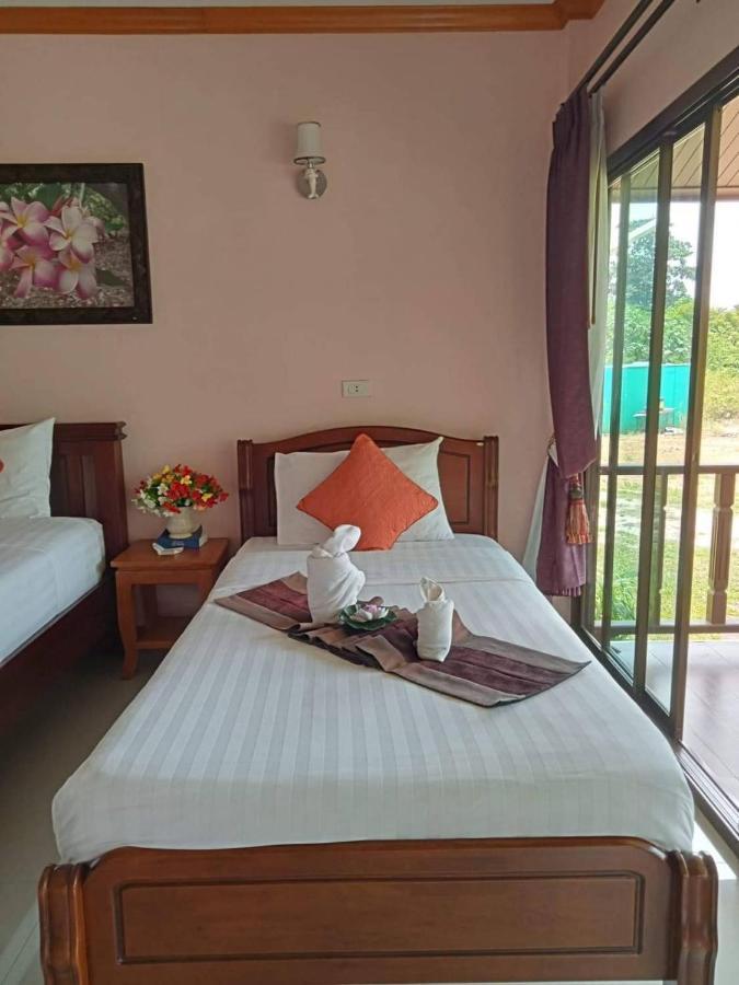 Pawarisa Resort Pathio Bagian luar foto