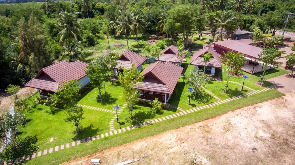 Pawarisa Resort Pathio Bagian luar foto