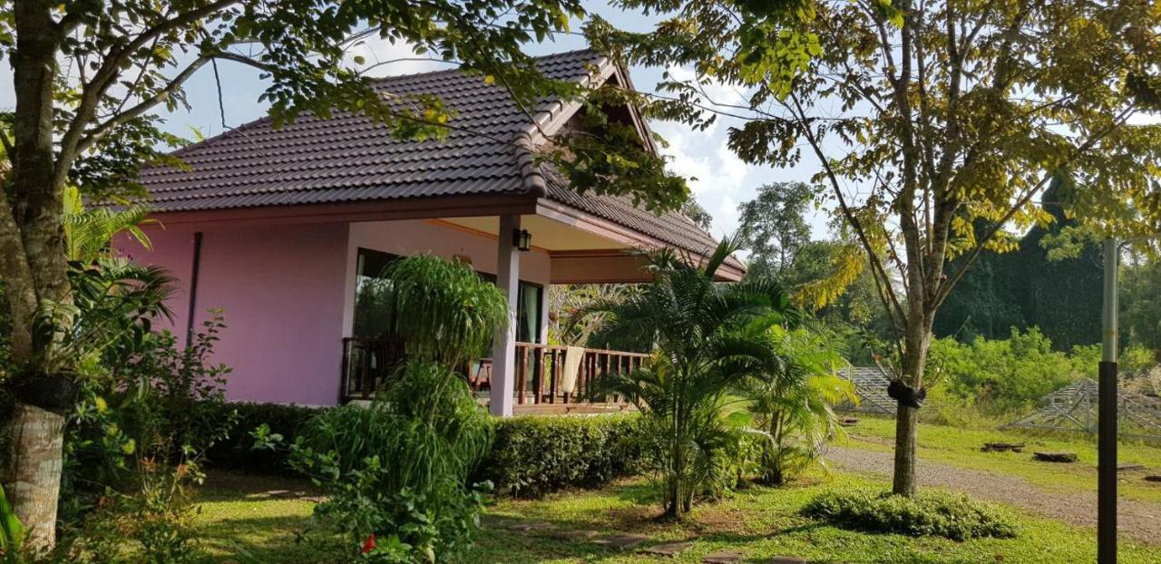 Pawarisa Resort Pathio Bagian luar foto